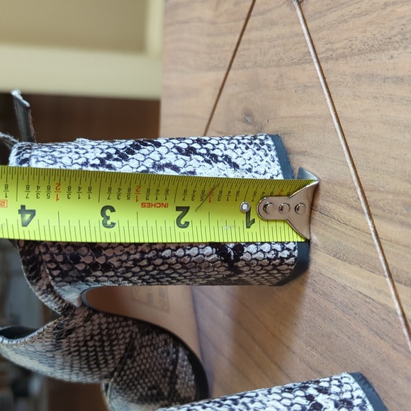 ASOS DESIGN Prague Block Heels in Snake. Women's Size 7 - Picture 12 of 12